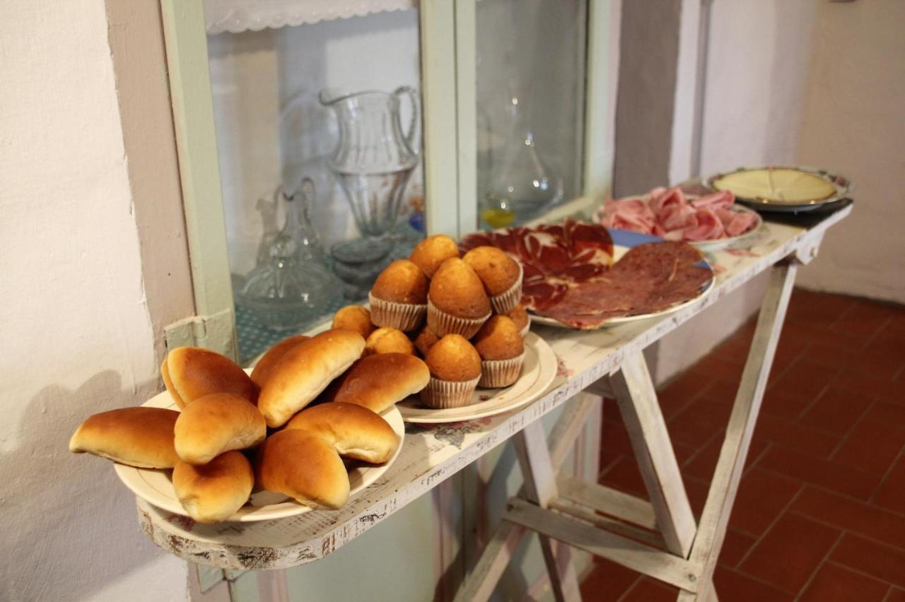La Casa Dels Ocells (Adults Only) Panzió Granollers de Florejacs Kültér fotó